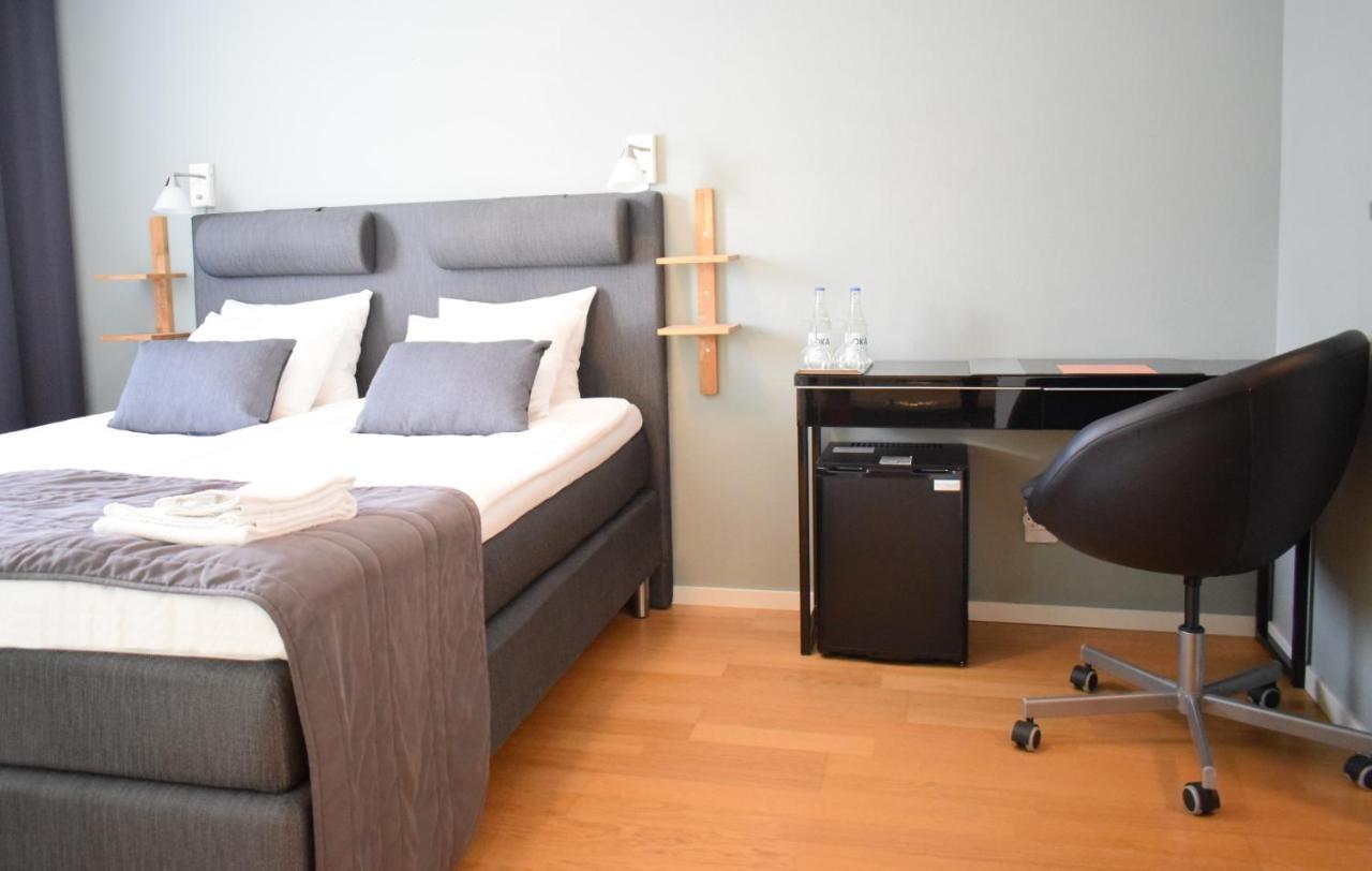 Hotell Gaestis Tierp Экстерьер фото