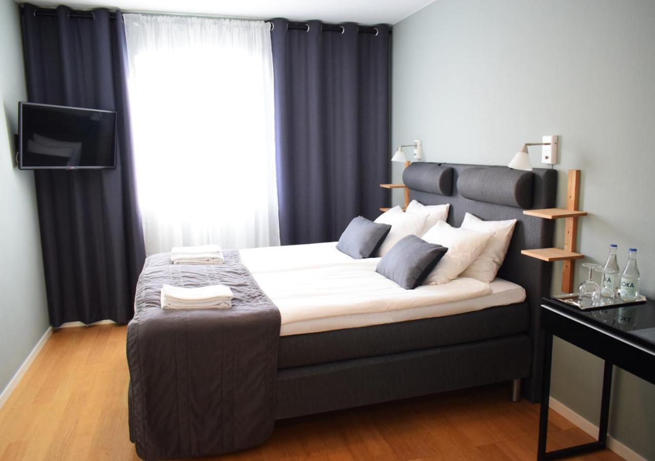 Hotell Gaestis Tierp Экстерьер фото